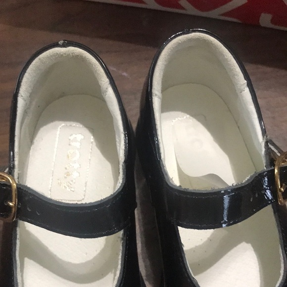 Mary Jane, with buckle.  Great quality shoes, Size 26 (US 9) - Picture 4 of 10